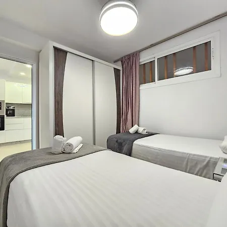 Apartment 113 Heart Of Cristianos,heated Pool