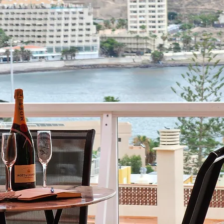 Apartment 113 Heart Of Cristianos,heated Pool Los Cristianos (Tenerife)